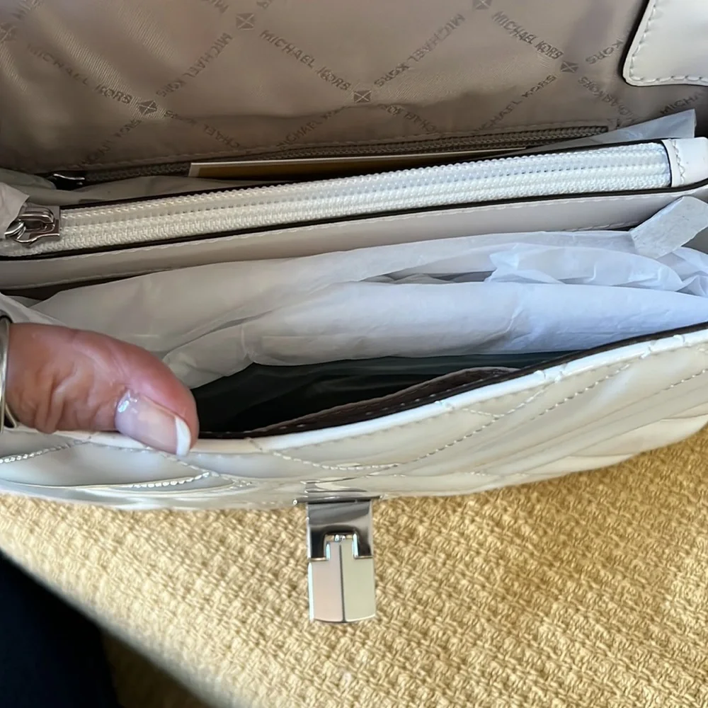 Michael Kors Peyton Optic white shoulder bag. NWT - Picture 2 of 5
